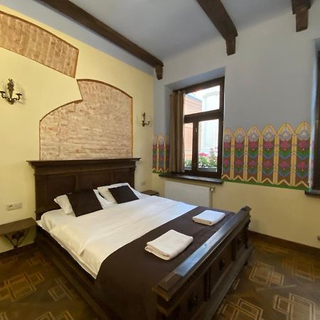 Апартаменти Королівські На Вулиці Лесі Українки 19 Lviv Extérieur photo