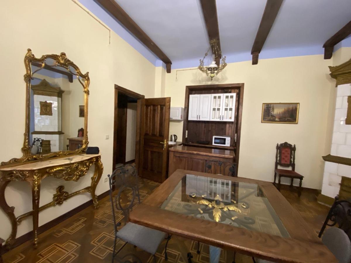 Апартаменти Королівські На Вулиці Лесі Українки 19 Lviv Extérieur photo