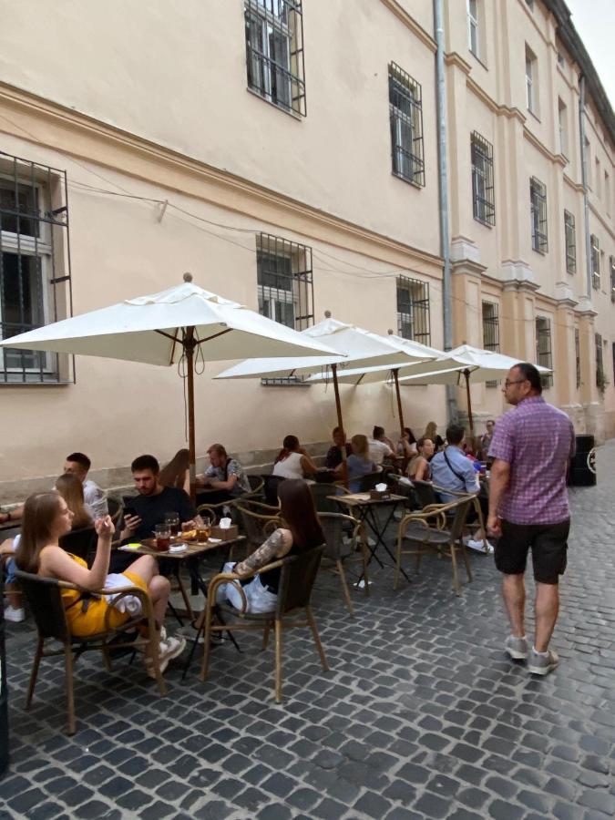 Апартаменти Королівські На Вулиці Лесі Українки 19 Lviv Extérieur photo