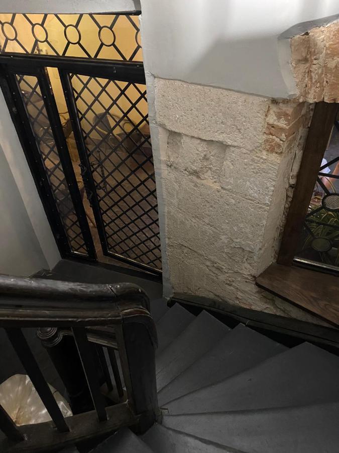Апартаменти Королівські На Вулиці Лесі Українки 19 Lviv Extérieur photo