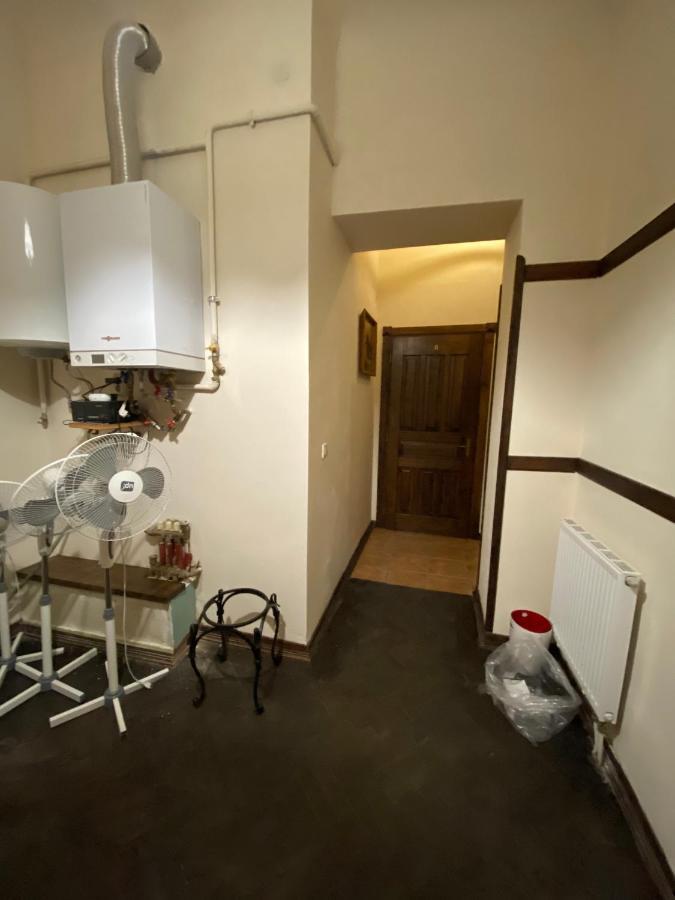 Апартаменти Королівські На Вулиці Лесі Українки 19 Lviv Extérieur photo