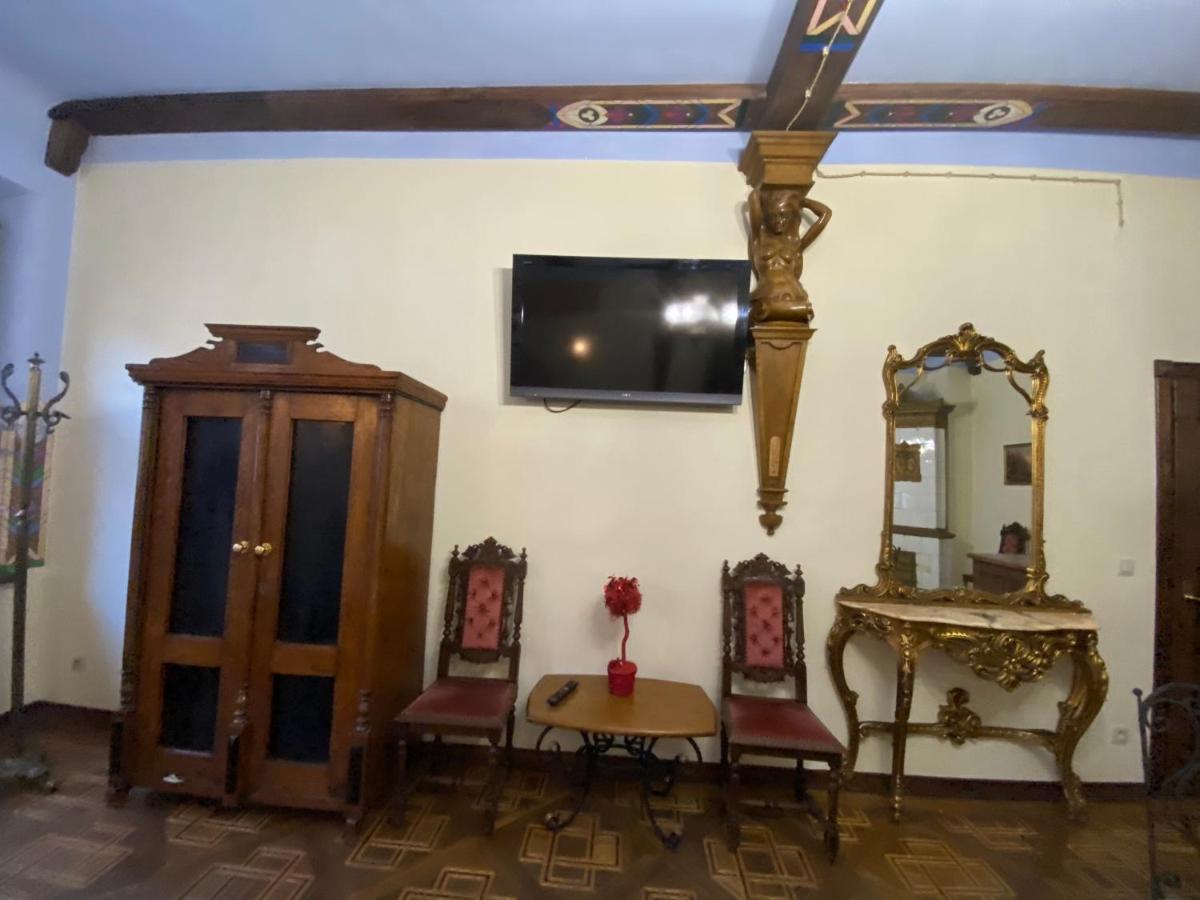 Апартаменти Королівські На Вулиці Лесі Українки 19 Lviv Extérieur photo