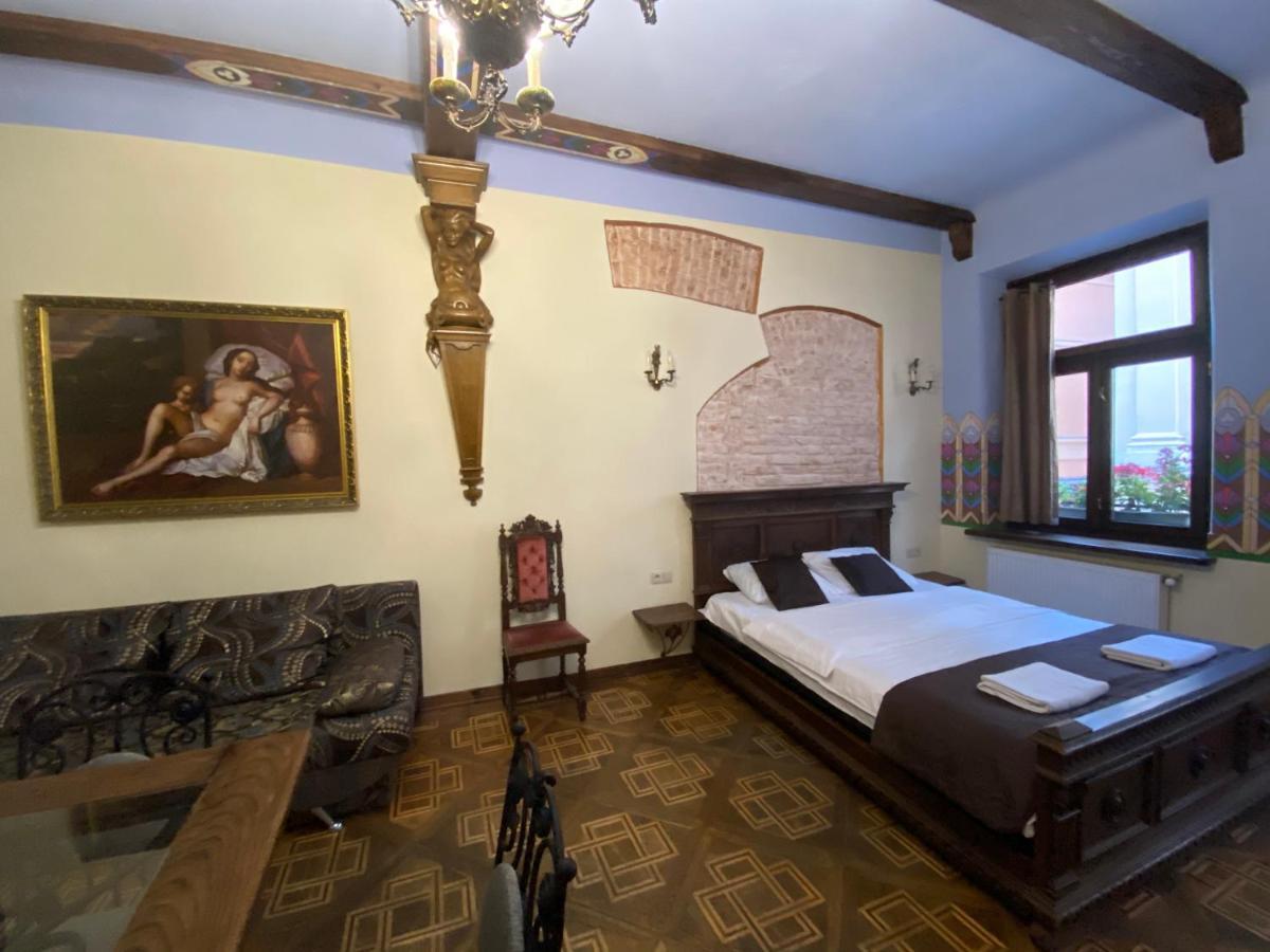 Апартаменти Королівські На Вулиці Лесі Українки 19 Lviv Extérieur photo