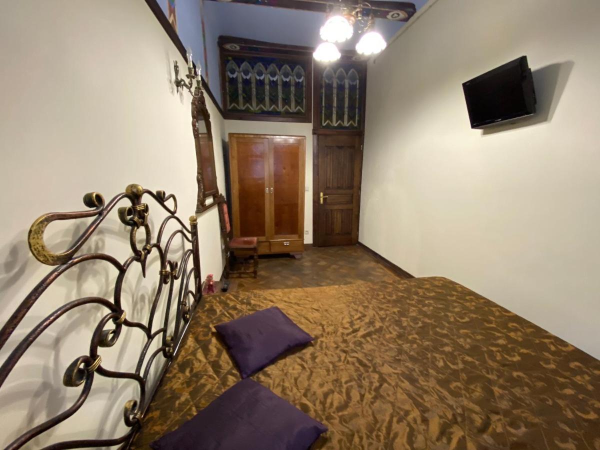 Апартаменти Королівські На Вулиці Лесі Українки 19 Lviv Extérieur photo