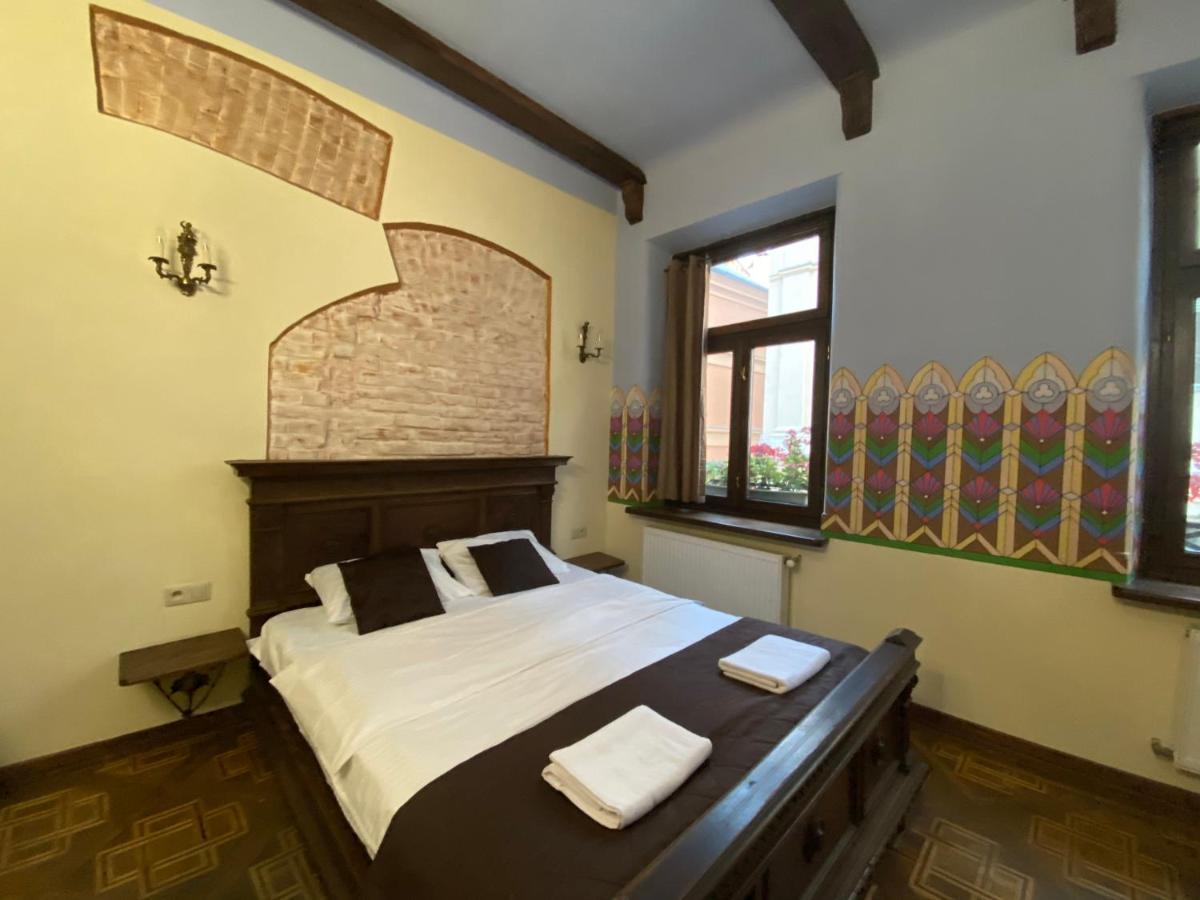 Апартаменти Королівські На Вулиці Лесі Українки 19 Lviv Extérieur photo